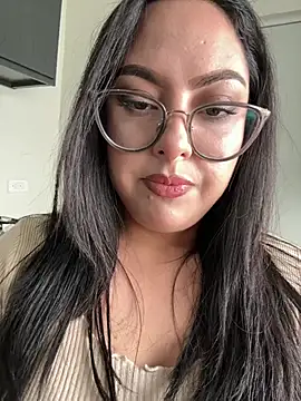 MileyGia online show from 02.08.26