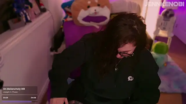 JennKenobi online show from 09.15.25