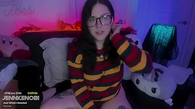 JennKenobi online show from 10.17.25