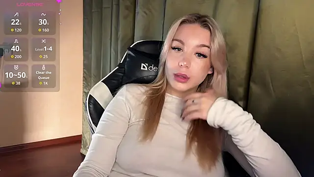 ariashaa online show from 11.14.25