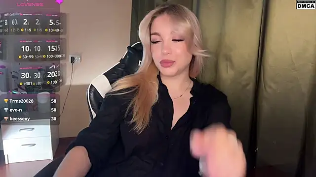 ariashaa online show from 11.15.25