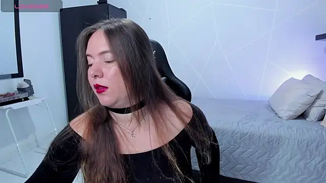 Snapshot of tamy_shine87 chatting on 10.12.25 tamy shine87 online show from 10.12.25