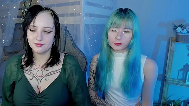 Snapshot of AsheLucker chatting on 10.23.25 AsheLucker online show from 10.23.25