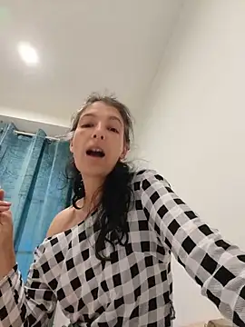 Snapshot of Sposini69 chatting on 05.19.26 Sposini69 online show from 05.19.26