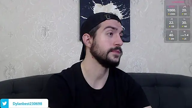 Snapshot of Dylan_Best chatting on 12.20.24 Dylan Best online show from 12.20.24