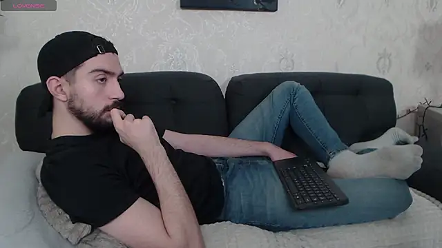 Snapshot of Dylan_Best chatting on 01.11.25 Dylan Best online show from 01.11.25