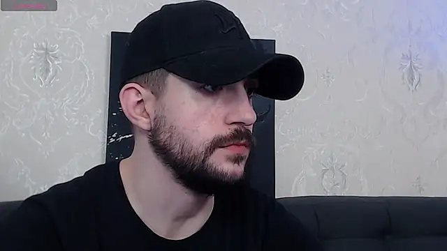 Snapshot of Dylan_Best chatting on 02.15.25 Dylan Best online show from 02.15.25