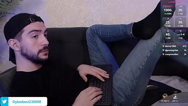 Snapshot of Dylan_Best chatting on 02.16.25 Dylan Best online show from 02.16.25