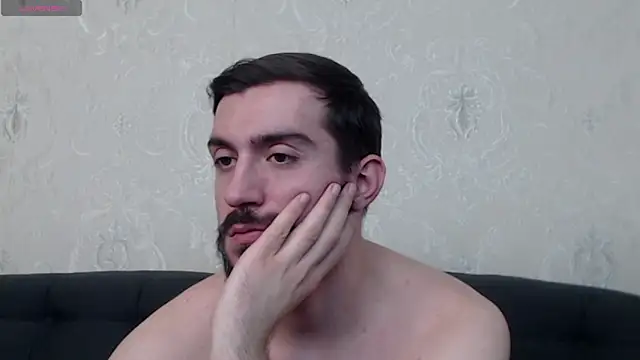 Snapshot of Dylan_Best chatting on 03.04.25 Dylan Best online show from 03.04.25