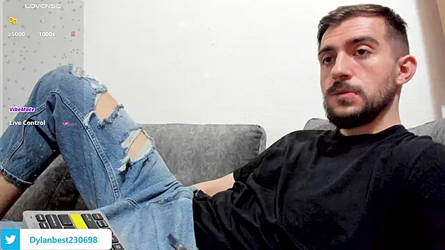 Snapshot of Dylan_Best chatting on 06.04.26 Dylan Best online show from 06.04.26