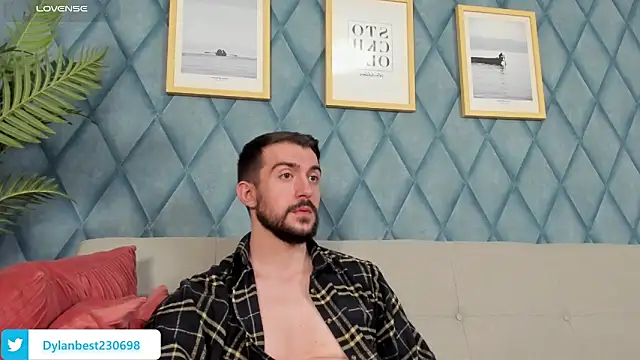 Snapshot of Dylan_Best chatting on 06.19.26 Dylan Best online show from 06.19.26