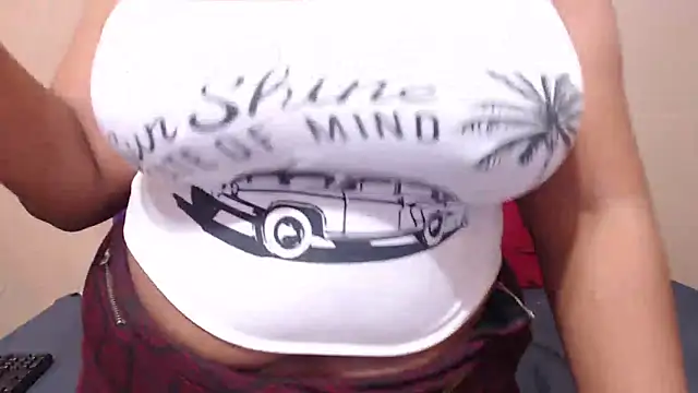 EBONYBUSTYY online show from 02.21.25