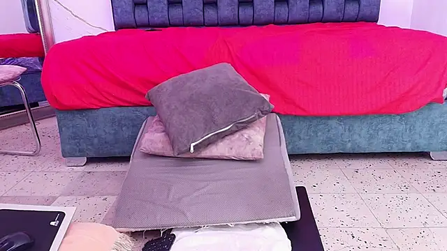 IsiisLovei online show from 03.06.26