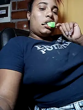 Snapshot of Hilarybunnyy chatting on 01.29.25 Hilarybunnyy online show from 01.29.25