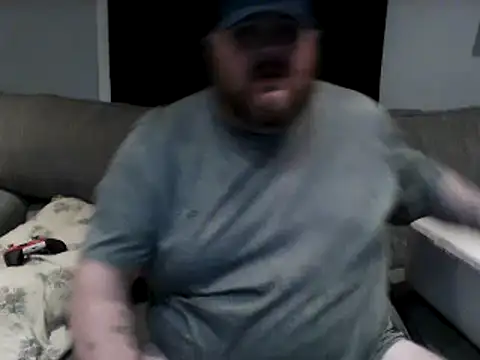 Snapshot of fatdickdaddy448 chatting on 12.17.24 fatdickdaddy448 online show from 12.17.24