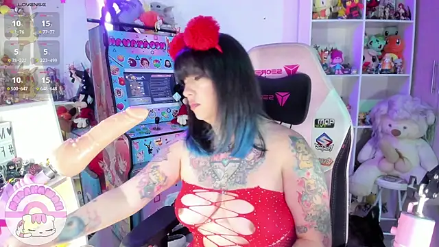 Snapshot of meda_kawaii_ chatting on 01.29.25 meda kawaii online show from 01.29.25