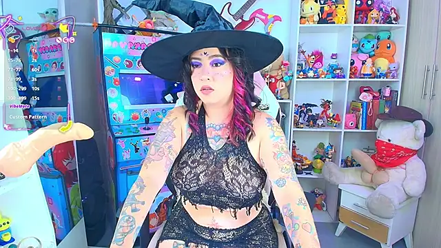 Snapshot of meda_kawaii_ chatting on 10.03.25 meda kawaii online show from 10.03.25