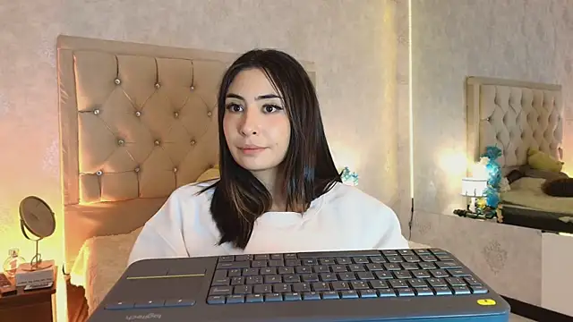 Snapshot of nini_love01 chatting on 01.24.25 nini love01 online show from 01.24.25