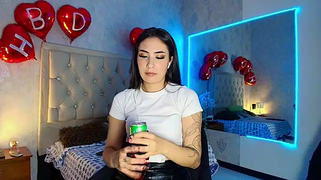 Snapshot of nini_love01 chatting on 02.27.25 nini love01 online show from 02.27.25