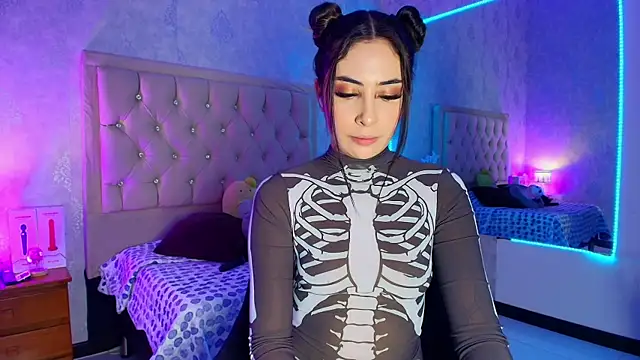 Snapshot of nini_love01 chatting on 03.01.25 nini love01 online show from 03.01.25