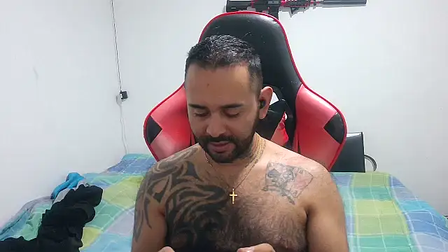 TeddyGominola  online show from 01.28.25