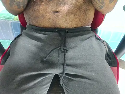 TeddyGominola  online show from 02.19.25