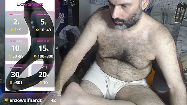 Snapshot of DarkRosa chatting on 02.04.25 DarkRosa online show from 02.04.25