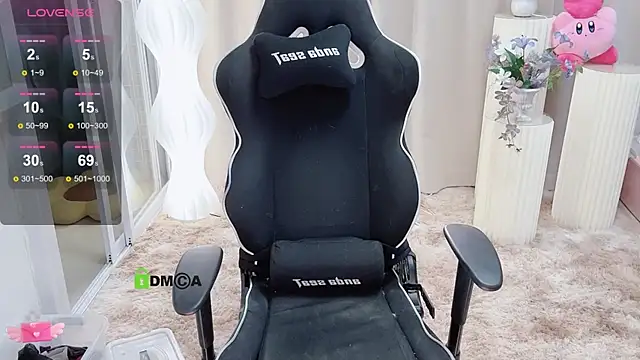 Happy Kitty online show from 02.14.25