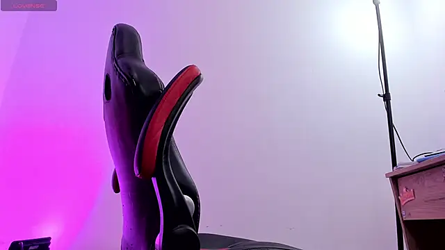 MaryJaneDove online show from 12.20.24