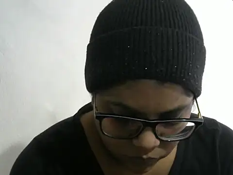 Sultryindianx100 online show from 04.22.26