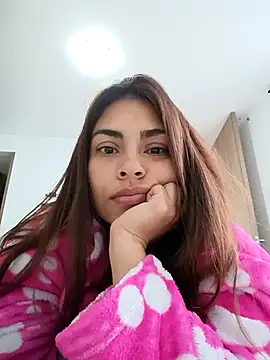 Ivanna2 online show from 12.19.25