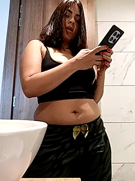 Snapshot of Ivanna2 chatting on 02.15.26 Ivanna2 online show from 02.15.26