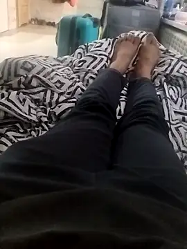 Snapshot of Lukeeboyasia chatting on 09.14.25 Lukeeboyasia online show from 09.14.25