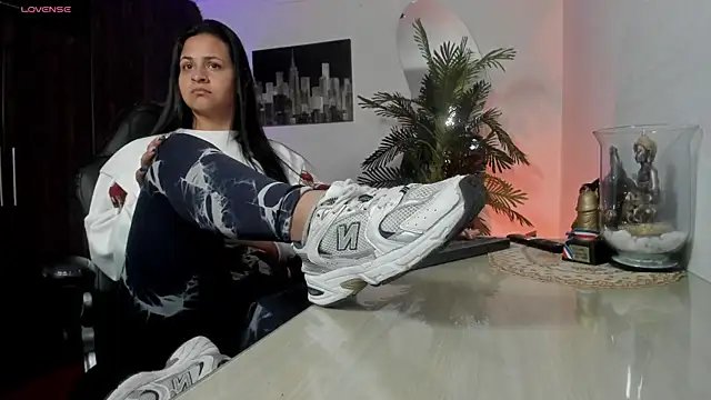 Snapshot of Amaia_Bushida chatting on 02.11.26 Amaia Bushida online show from 02.11.26