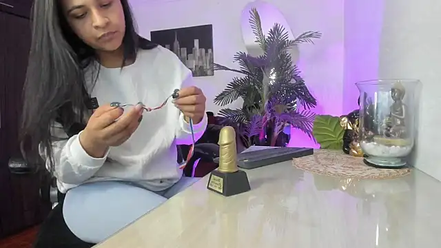 Snapshot of Amaia_Bushida chatting on 02.23.26 Amaia Bushida online show from 02.23.26