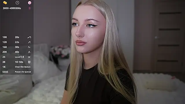 CatchMe1 online show from 10.23.25