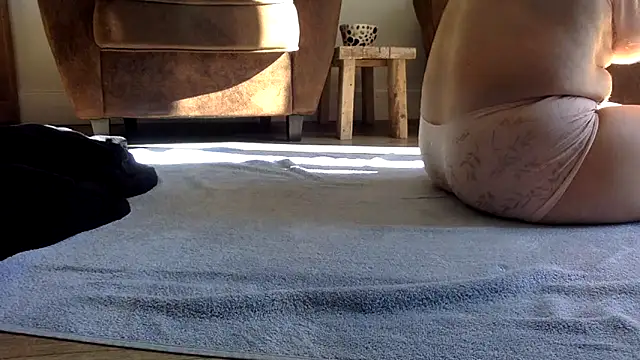 Snapshot of Kbimpakt chatting on 10.02.25 Kbimpakt online show from 10.02.25