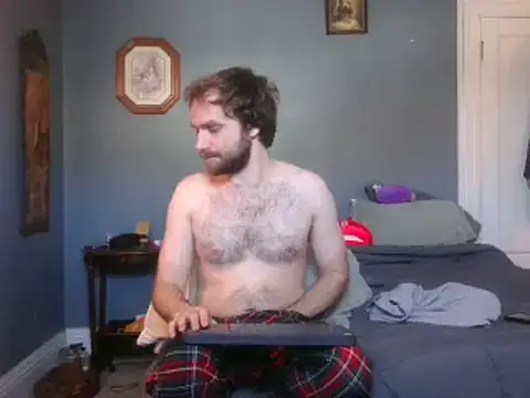 Snapshot of hpluvsplata chatting on 02.28.25 hpluvsplata online show from 02.28.25