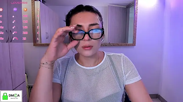 Snapshot of EricaVanderhill chatting on 05.28.26 EricaVanderhill online show from 05.28.26