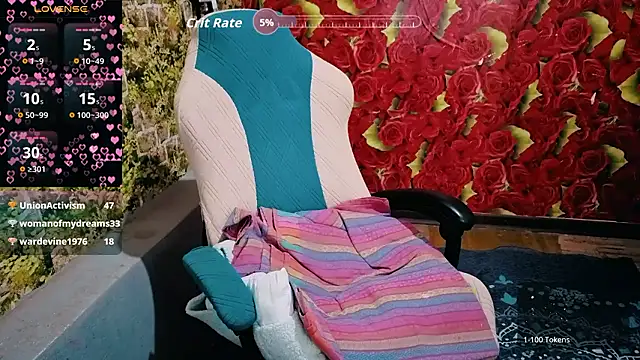 Snapshot of andrea24080 chatting on 01.14.26 andrea24080 online show from 01.14.26