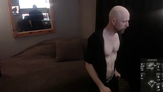 MaxRouger online show from 03.26.26