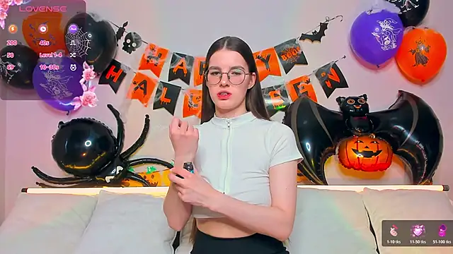 AriellaTesk online show from 10.30.25