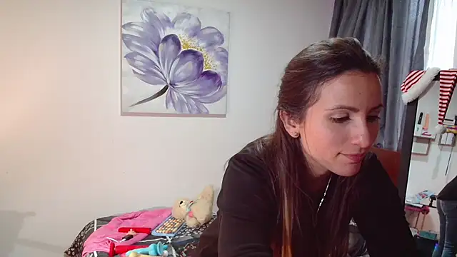 vanessabrown  online show from 12.23.24