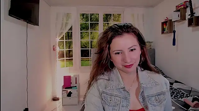 vanessabrown  online show from 05.17.26