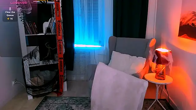 Snapshot of Salme_Sweet chatting on 10.23.25 Salme Sweet online show from 10.23.25