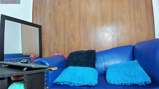 Mature Skinny online show from 02.07.25