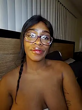 lollycoco online show from 12.03.25