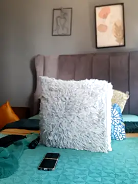 Snapshot of PearlSexxy69 chatting on 10.22.25 PearlSexxy69 online show from 10.22.25