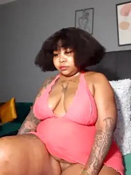 Snapshot of PearlSexxy69 chatting on 11.01.25 PearlSexxy69 online show from 11.01.25