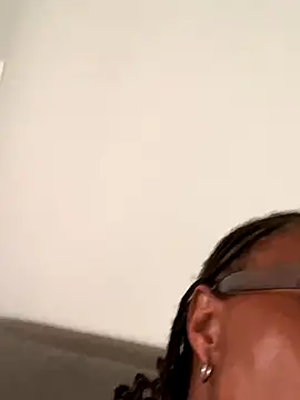 BADFATASS85 online show from 11.11.25